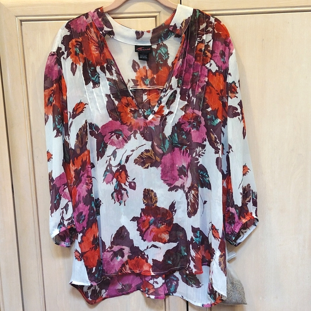 Vtg Torrid Chiffon Top With Floral Print